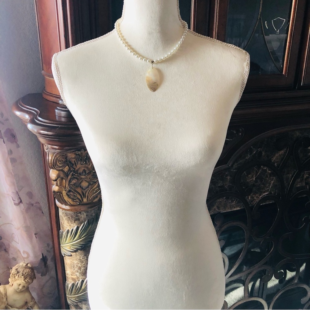 Handcrafted Repurpose Genuine Elegant Shell Penda… - image 5